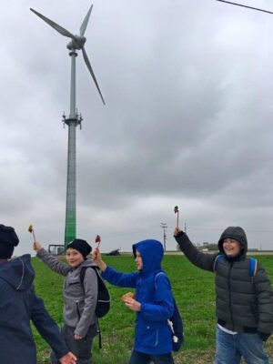 Grundschulkinder besichtigen die WEA Regensburg
